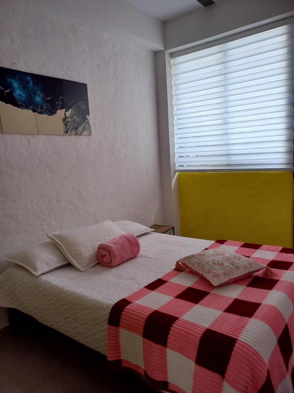 Apartaestudios Las Astromelias Саленто Екстериор снимка